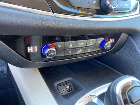 Certified 2021 Buick Enclave Essence w/ Sound and Sites Package image 13