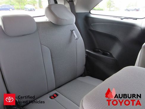 Used 2026 Toyota Sienna LE image 18