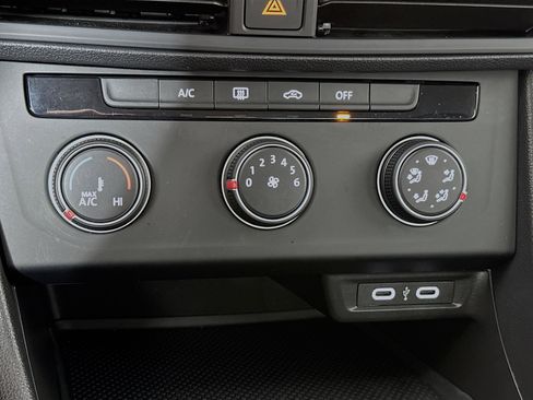 Used 2024 Volkswagen Jetta S image 15