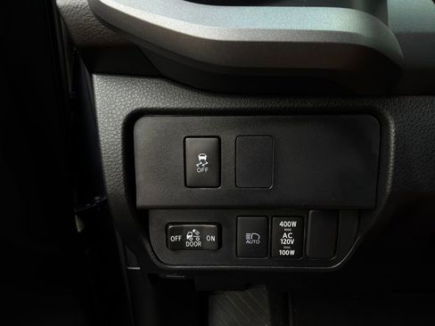 Used 2023 Toyota Tacoma TRD Off-Road w/ Technology Package AWD/4WD image 22