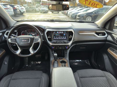 Used 2017 GMC Acadia SLE image 28
