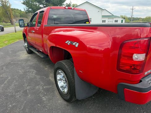 Used 2011 GMC Sierra 3500 SLE w/ SLE Preferred Package AWD/4WD image 13