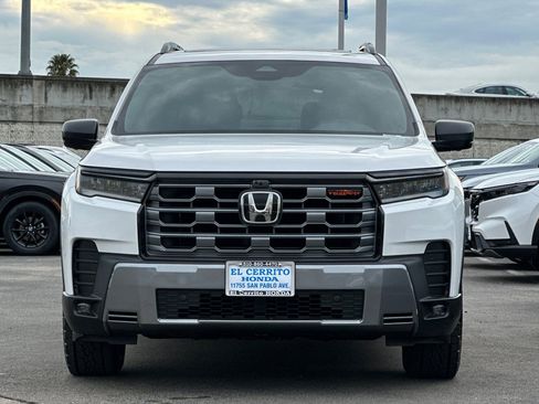 New 2026 Honda Pilot TrailSport image 7