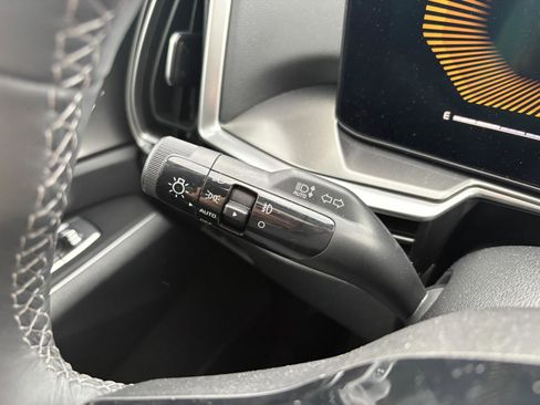 Used 2025 Kia Sorento EX w/ Panoramic Sunroof Package FWD image 39