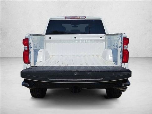 Certified 2021 Chevrolet Silverado 1500 Custom Trail Boss w/ LPO, Dark Essentials Package AWD/4WD image 10