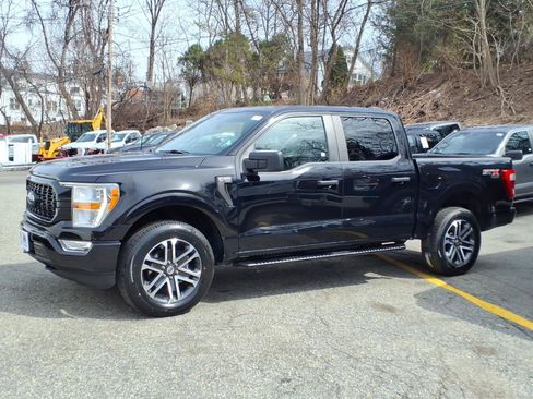 Certified 2022 Ford F150 XL w/ STX Appearance Package AWD/4WD image 5