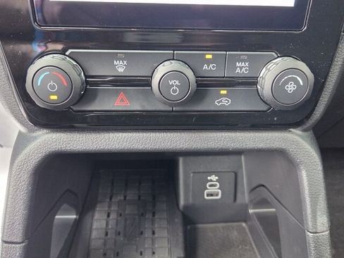 Used 2024 Ford Ranger XLT RWD image 21