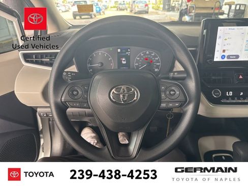 Used 2025 Toyota Corolla LE image 18