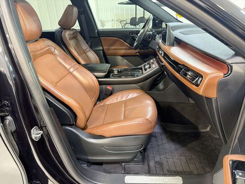 Used 2023 Lincoln Aviator Reserve w/ Elements Package Plus RWD image 30