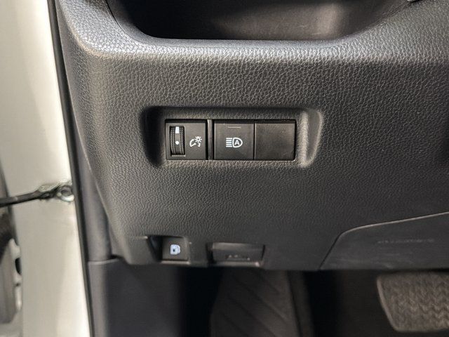 Used 2024 Toyota RAV4 LE AWD/4WD image 34