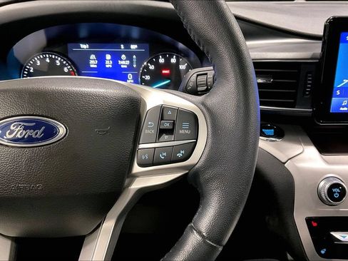 Used 2023 Ford Explorer XLT w/ Equipment Group 202A AWD/4WD image 13
