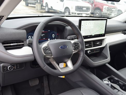 New 2026 Ford Explorer Active image 17