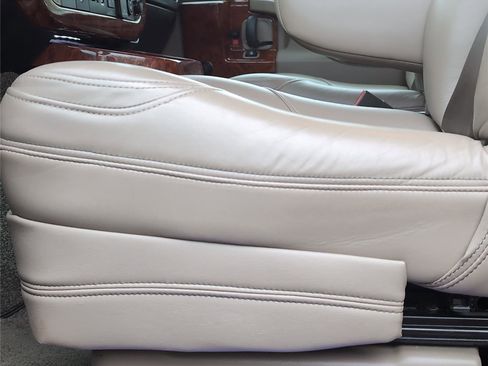 Used 2022 Chevrolet Express 2500 Extended w/ Enhanced Convenience Package image 10