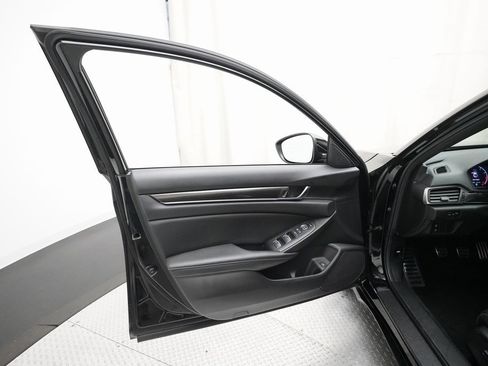 Used 2019 Honda Accord Sport image 26