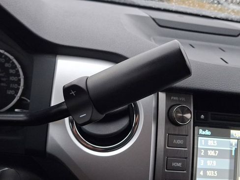 Used 2017 Toyota Tundra SR5 image 14