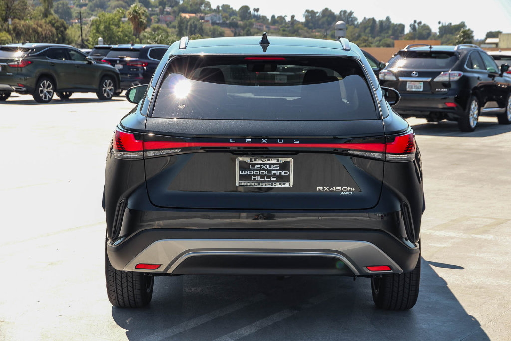 New 2026 Lexus RX 450h AWD w/ Convenience Package image 5