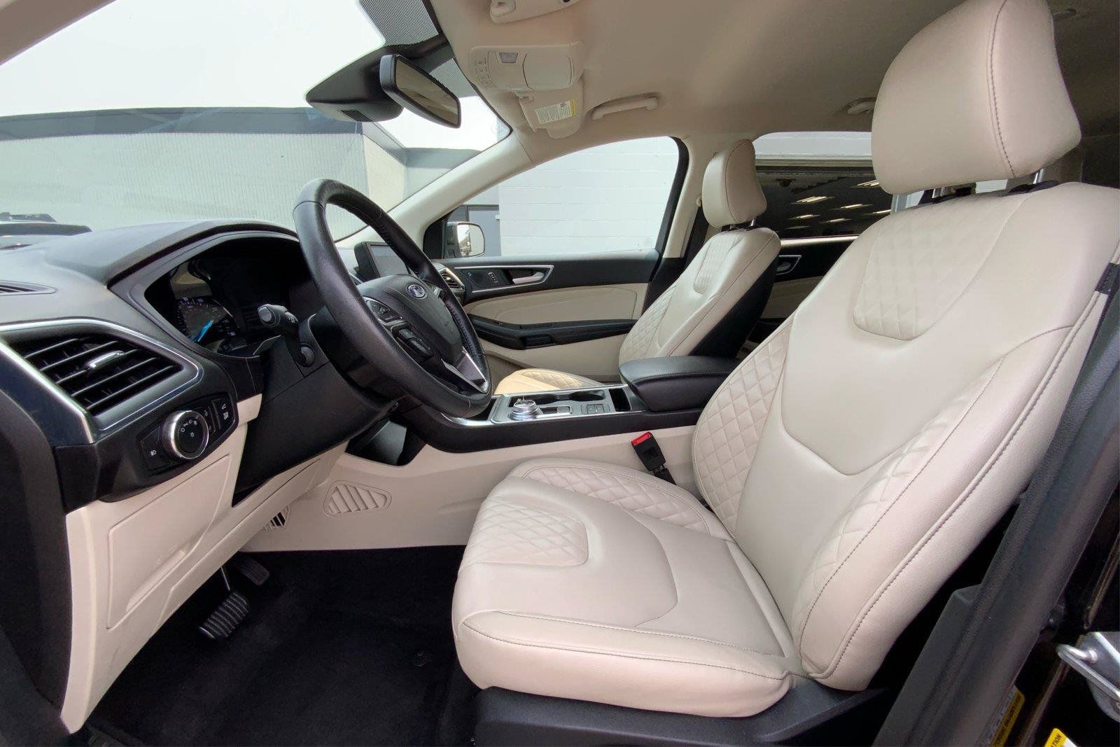 Used 2024 Ford Edge Titanium AWD/4WD image 10