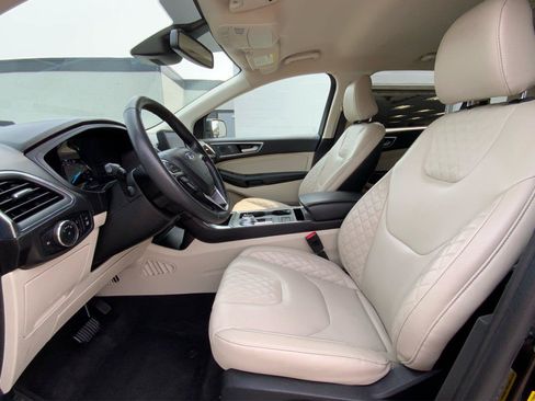 Used 2024 Ford Edge Titanium AWD/4WD image 10