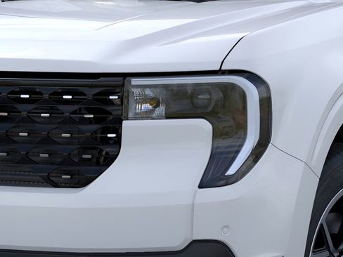 New 2026 Ford Maverick Lariat image 19