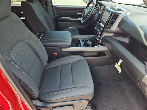 New 2026 RAM 1500 Express AWD/4WD image 22