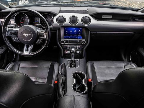 Used 2022 Ford Mustang GT Premium image 23