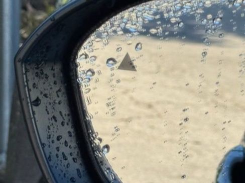 Used 2025 Nissan Rogue Platinum w/ Platinum Premium Package image 18