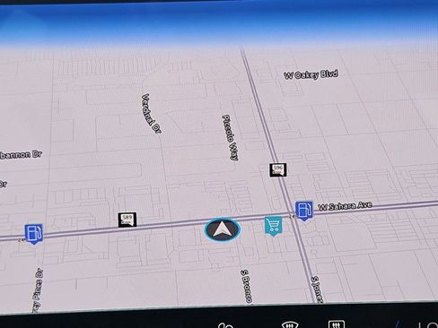 Used 2025 Audi Q5 Premium w/ Convenience Package image 13