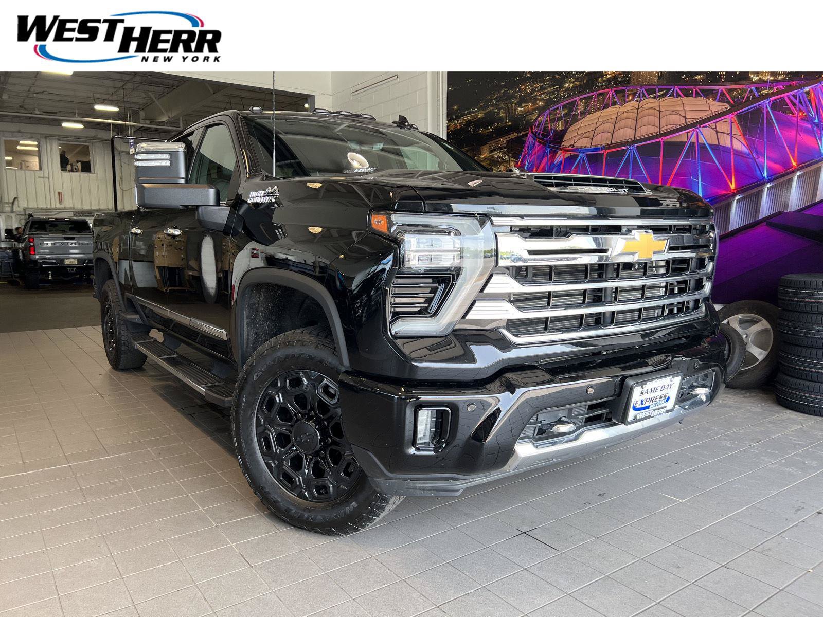 Used 2024 Chevrolet Silverado 2500 High Country w/ Technology Package AWD/4WD image 1