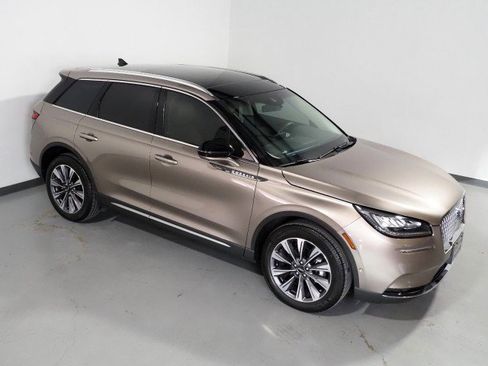 Used 2020 Lincoln Corsair Reserve w/ Equipment Group 201A image 12