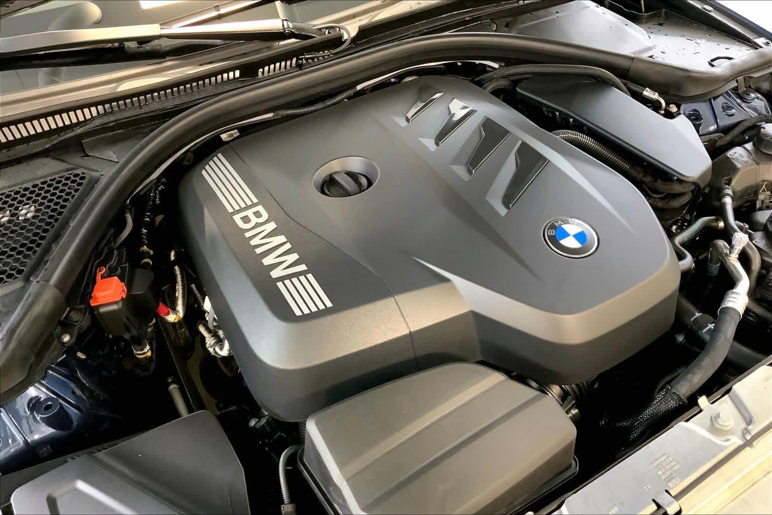 New 2026 BMW 330i xDrive Sedan w/ Premium Package AWD/4WD image 17