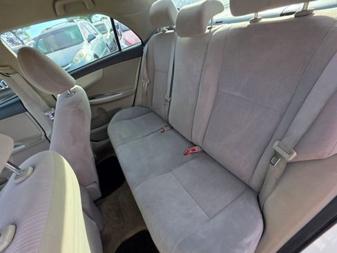 Used 2011 Toyota Corolla LE image 16