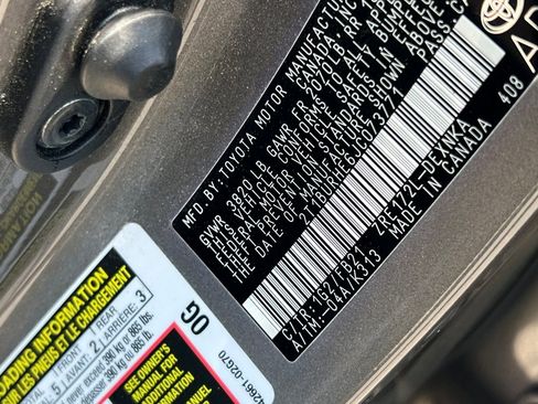 Used 2018 Toyota Corolla LE FWD image 52