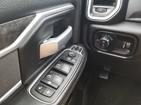 Certified 2024 RAM 2500 Big Horn w/ Bed Utility Group AWD/4WD image 30