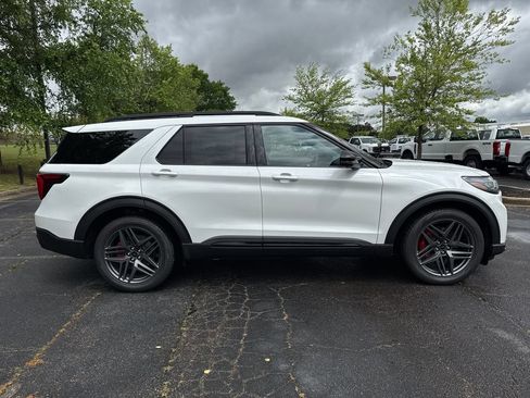 New 2026 Ford Explorer ST w/ Sun And Sound Package AWD/4WD image 6