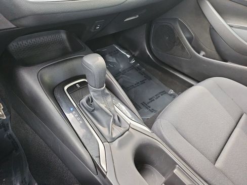 Used 2025 Toyota Corolla LE FWD image 24