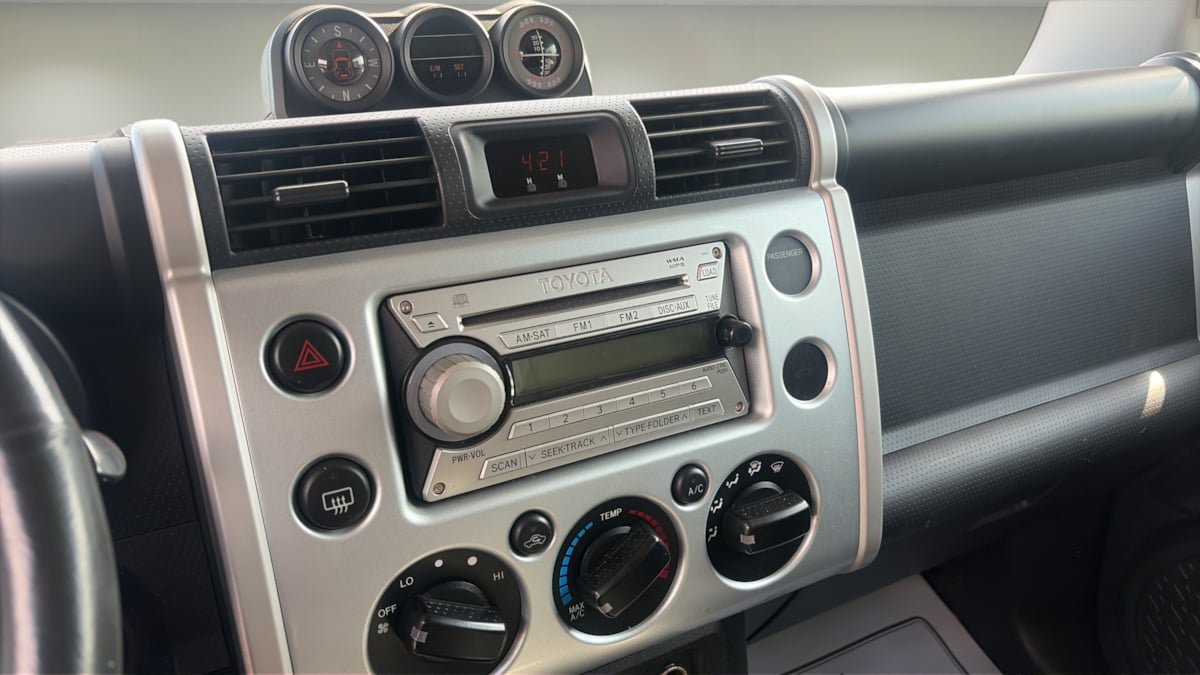 Used 2007 Toyota FJ Cruiser 4WD image 13