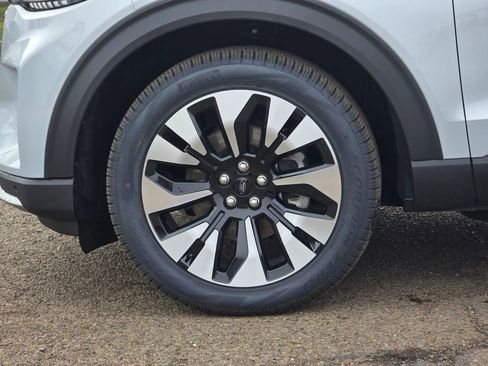 New 2026 Ford Explorer Platinum w/ LUX Leather Package image 36