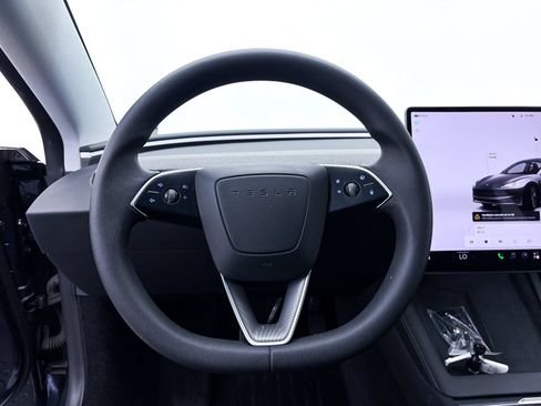 Used 2024 Tesla Model 3 Standard Range RWD image 27