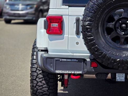 Used 2019 Jeep Wrangler Unlimited Rubicon AWD/4WD image 9