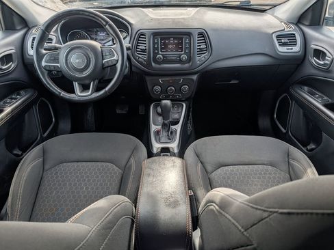 Used 2018 Jeep Compass Sport w/ Cold Weather Group AWD/4WD image 10