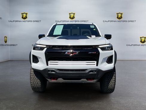 Used 2024 Chevrolet Colorado ZR2 w/ Technology Package AWD/4WD image 2