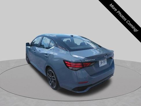 Used 2025 Nissan Sentra SR FWD image 4