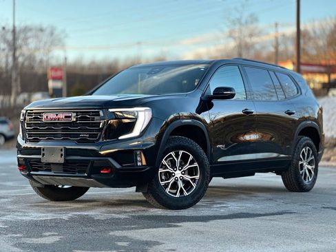 Used 2024 GMC Acadia AT4 image 1
