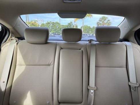 Used 2015 Acura ILX w/ Technology Package FWD image 18