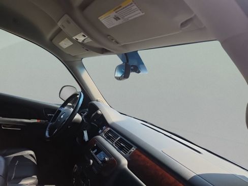 Used 2014 Chevrolet Tahoe LT RWD image 29