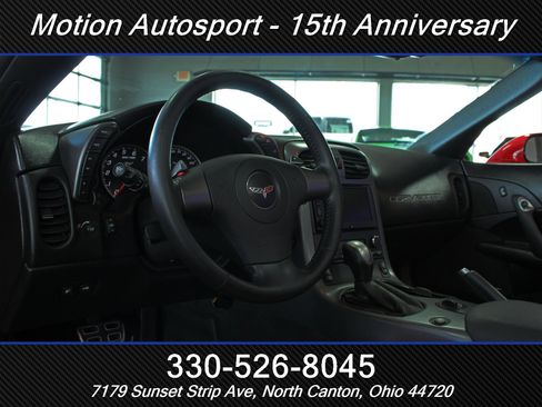 Used 2006 Chevrolet Corvette Convertible w/ Preferred Equipment Group RWD image 21