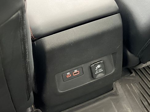 Used 2023 Nissan Frontier PRO-4X w/ Pro-4X Premium Package image 44