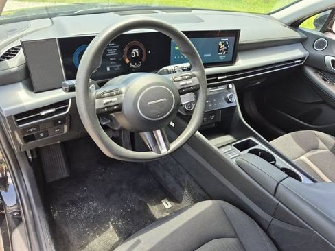 Used 2025 Hyundai Sonata SEL FWD image 15
