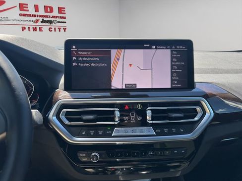 Used 2025 BMW X4 xDrive30i AWD/4WD image 18