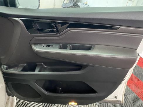 Used 2018 Honda Odyssey Elite image 7